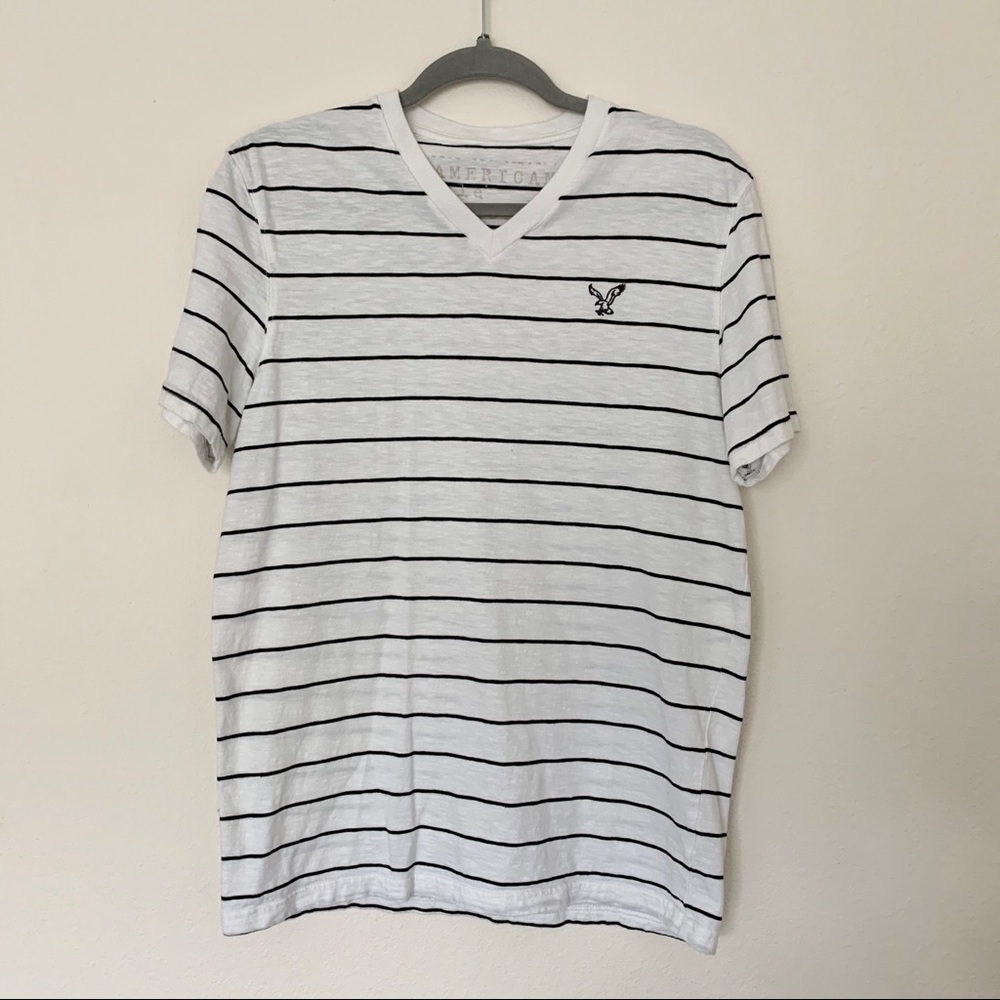 Men’s American Eagle V-Neck